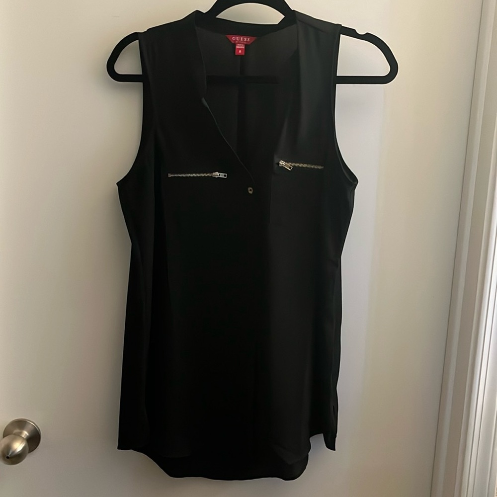 Women’s guest tank top